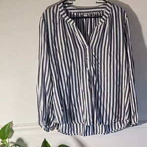 Old navy blouse